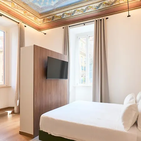 בית הארחה Fantini Rooms- Fori Imperiali 4*