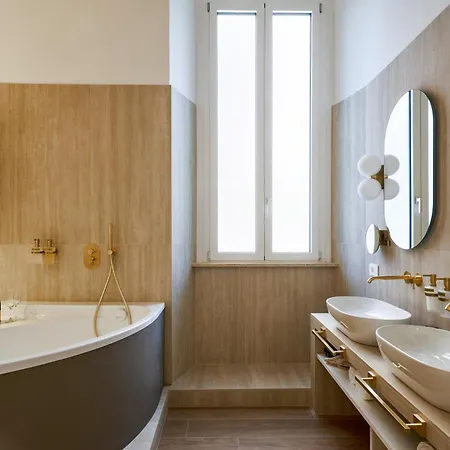Πανσιόν Fantini Rooms- Fori Imperiali 4*