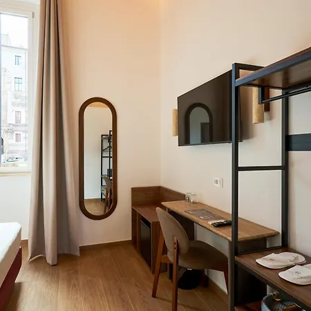 Fantini Rooms- Fori Imperiali בית הארחה