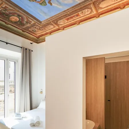 בית הארחה Fantini Rooms- Fori Imperiali 4*