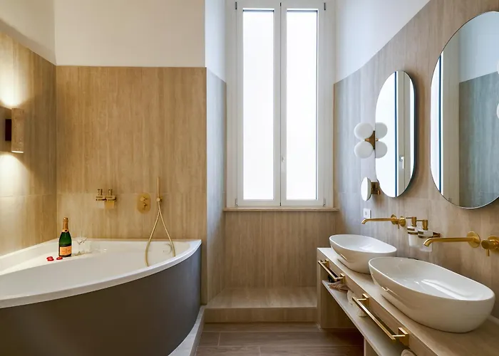 Πανσιόν Fantini Rooms- Fori Imperiali 4*
