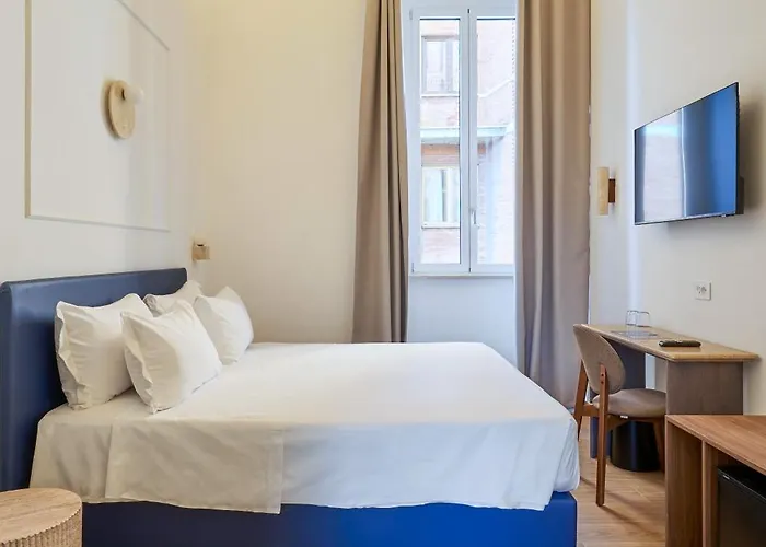 Fantini Rooms- Fori Imperiali Πανσιόν 4*