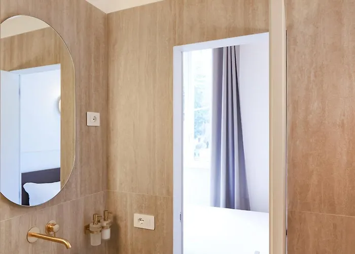 Πανσιόν Fantini Rooms- Fori Imperiali 4*